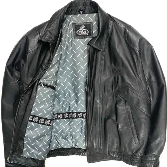 Vintage Mack Truck Men’s Black Quilted Embossed Leather Bomber Jacket Size XXL - Picture 2 of 13